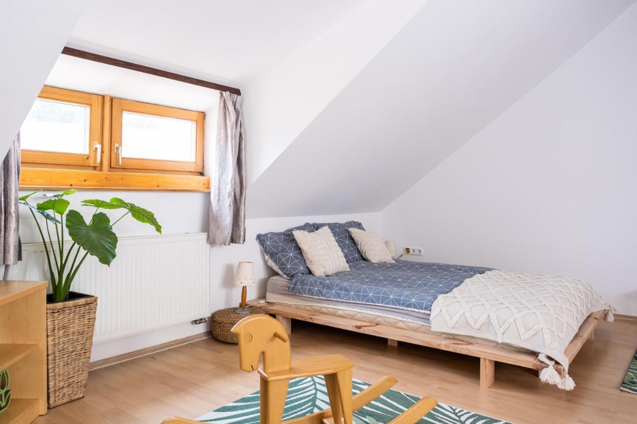 Sziklai Apartmán *